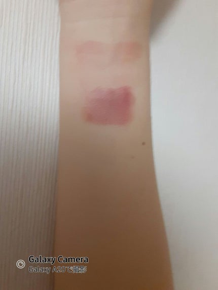 ラスティンググロスリップ/CEZANNE/口紅を使ったクチコミ(2枚目)