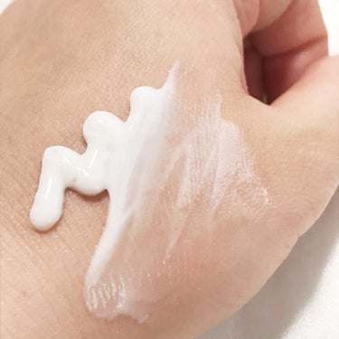 ピュアテクトAC サナ ピュアテクトAC 薬用プロテクトクリームのクチコミ「スキンケアの最後に使うと
バリアガード処方で、
クリームがお肌の保護膜になって
摩擦を減.....」（3枚目）