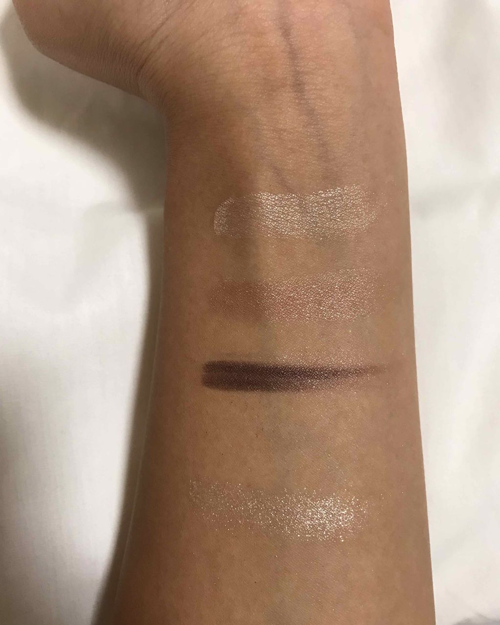 ルックアット マイアイジュエル/ETUDE/単色アイシャドウを使ったクチコミ（3枚目）