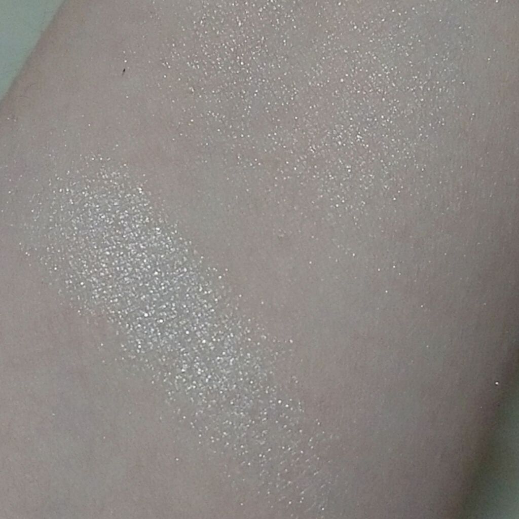 パールグロウハイライト/CEZANNE/パウダーハイライトを使ったクチコミ(4枚目)