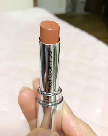 shu uemura ルージュアンリミテッド BG950

顔色を沈ませない絶妙な赤みベージュ💄

セミマットかな？ほんのりツヤもあります✨

肌なじみ良くてオンオフ使えると思います👍

 #スウォッチ