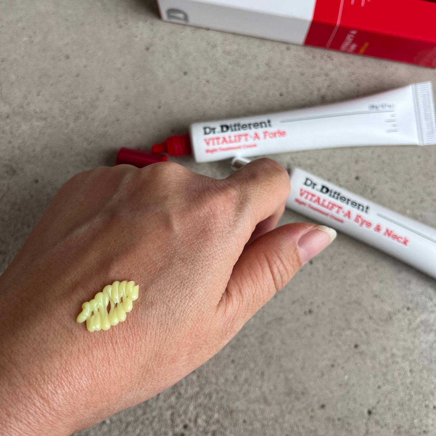 VITALIFT-A アイ&ネック/Dr.Different/アイケア・アイクリームを使ったクチコミ(4枚目)