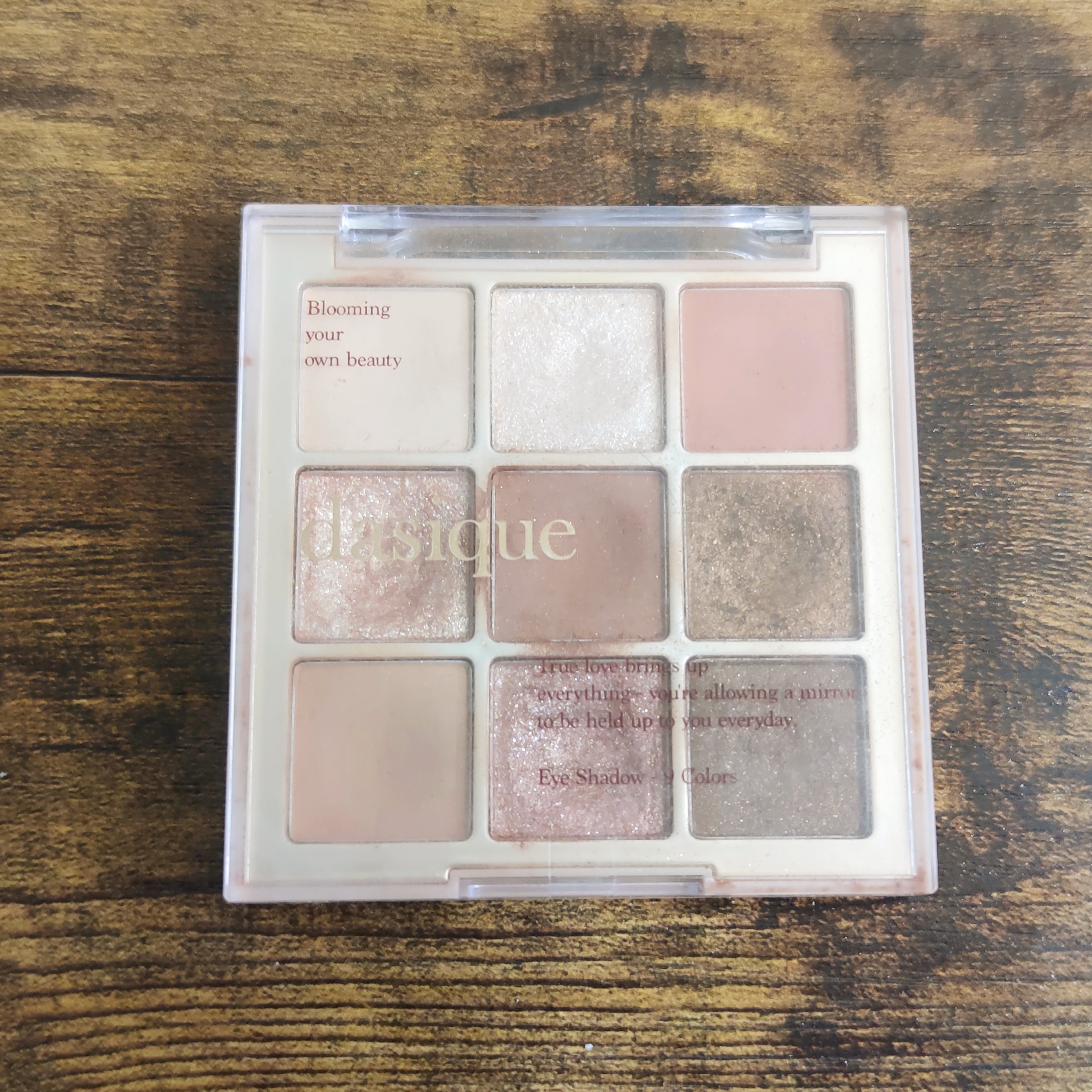 シャドウパレット 01 シュガーブラウニー/dasique/アイシャドウパレットを使ったクチコミ（2枚目）