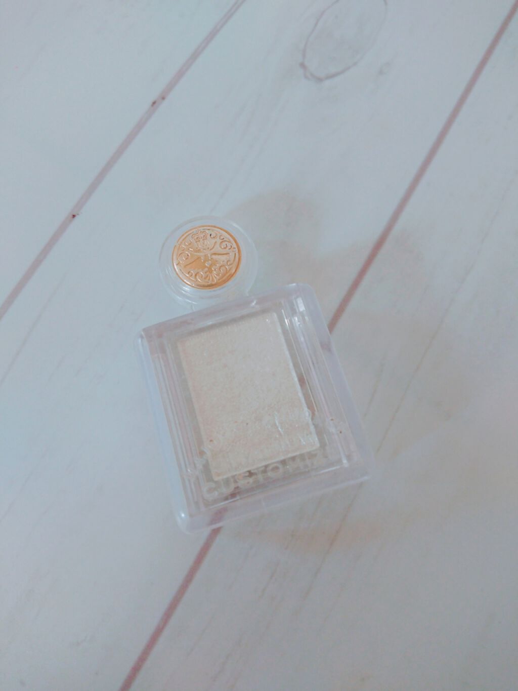 シャドーカスタマイズ/MAJOLICA MAJORCA/単色アイシャドウを使ったクチコミ(3枚目)