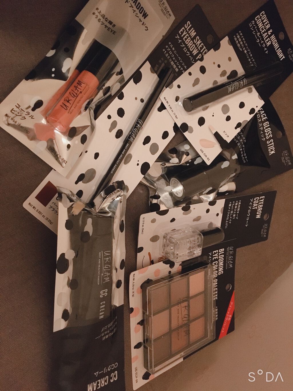 UR GLAM BLOOMING EYE COLOR PALETTE/U R GLAM/アイシャドウパレットを使ったクチコミ(7枚目)