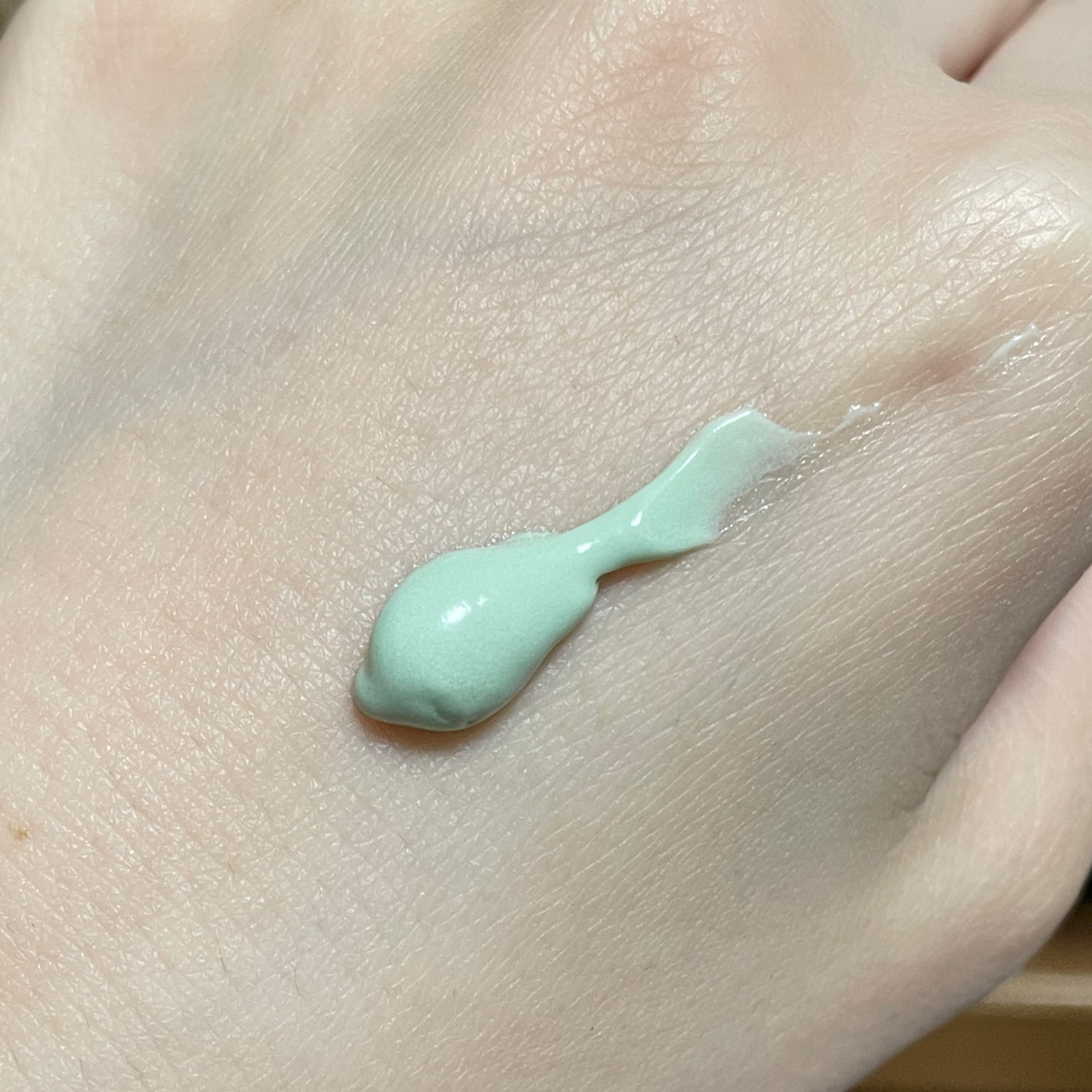 マーメイドスキンジェルUV C01 CICAミント/キャンメイク/日焼け止めジェルを使ったクチコミ（2枚目）