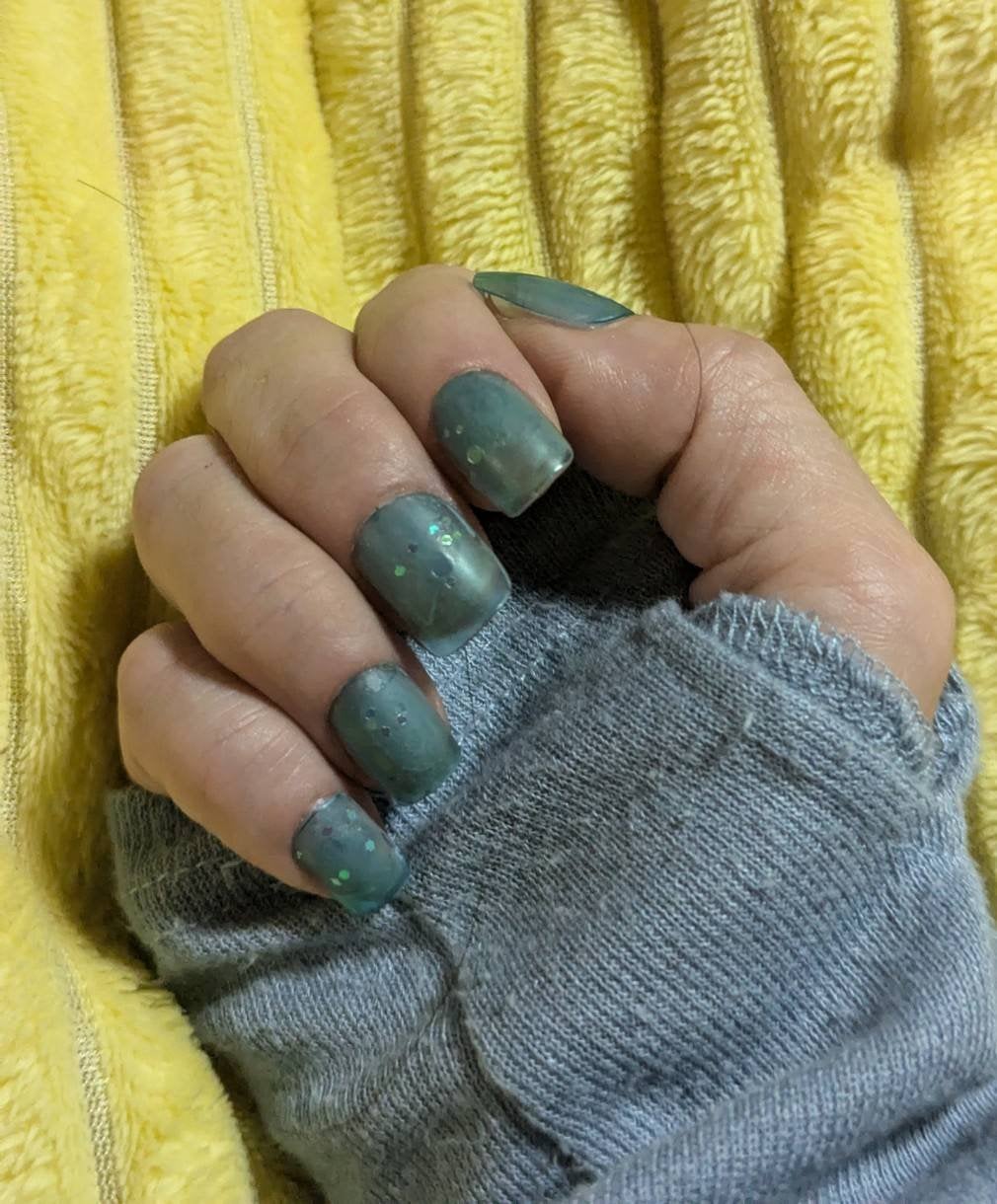 マットトップコート/ちふれ/ネイルトップコートを使ったクチコミ(2枚目)