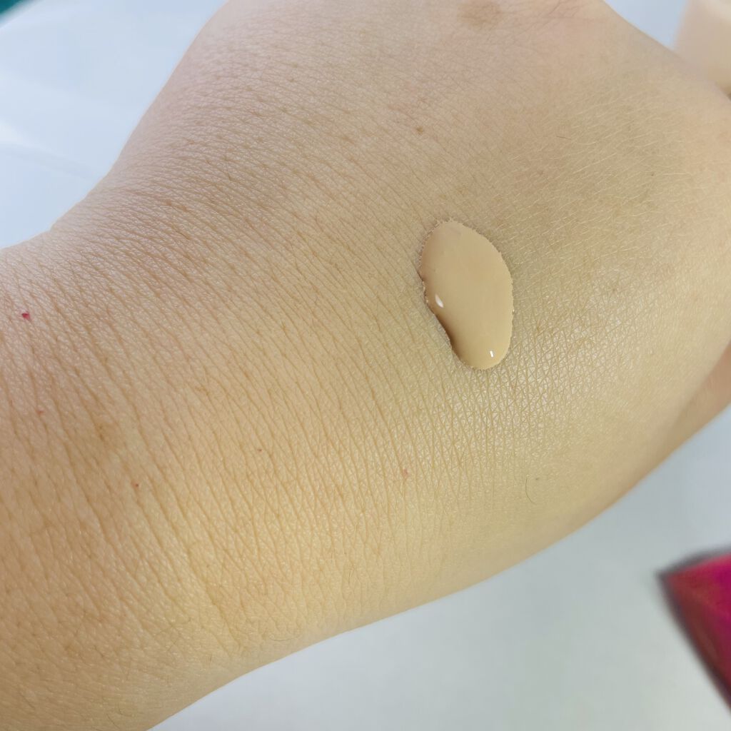 リシェ CC ウォータリー ファンデーション/Visée/CCクリームを使ったクチコミ（2枚目）