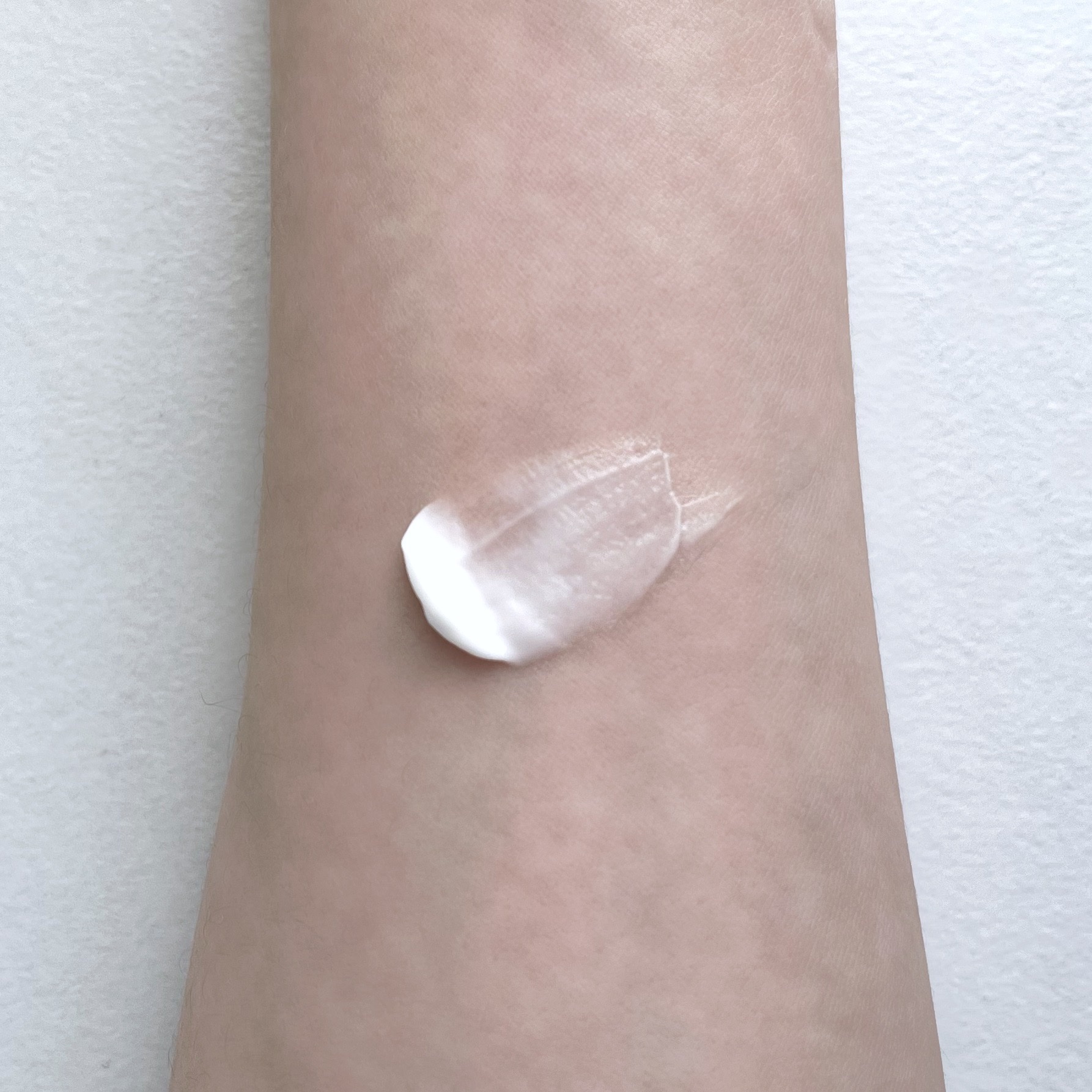 ハンド＆ネイルクリーム クラシック 3OML ミニ/カミール/ハンドクリームを使ったクチコミ（2枚目）