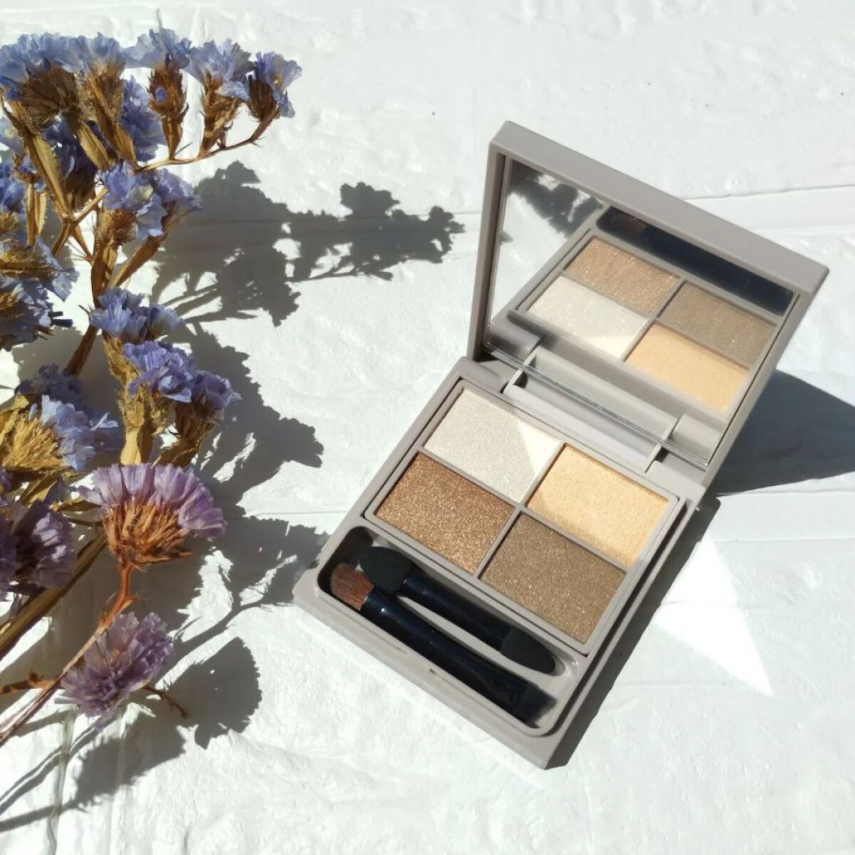 デザイニングアイカラー 01 ナチュラルブラウン/rafuna/アイシャドウパレットを使ったクチコミ（1枚目）