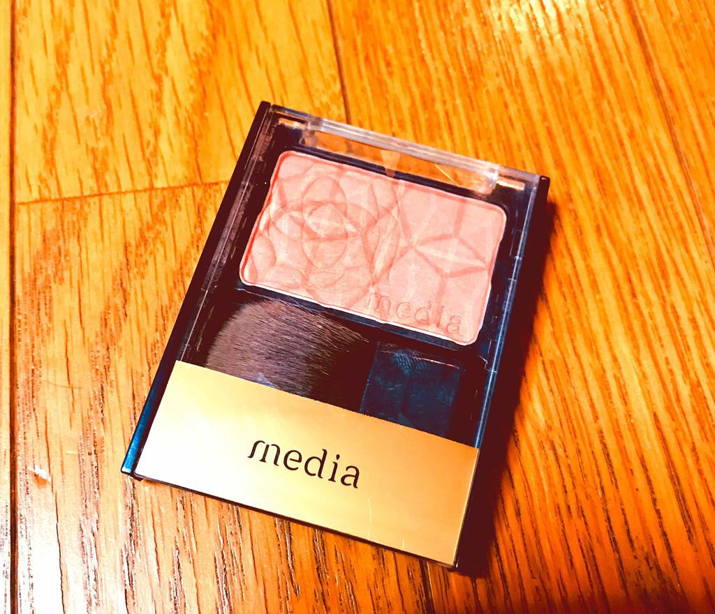 ブライトアップチークN/media/パウダーチークを使ったクチコミ（1枚目）