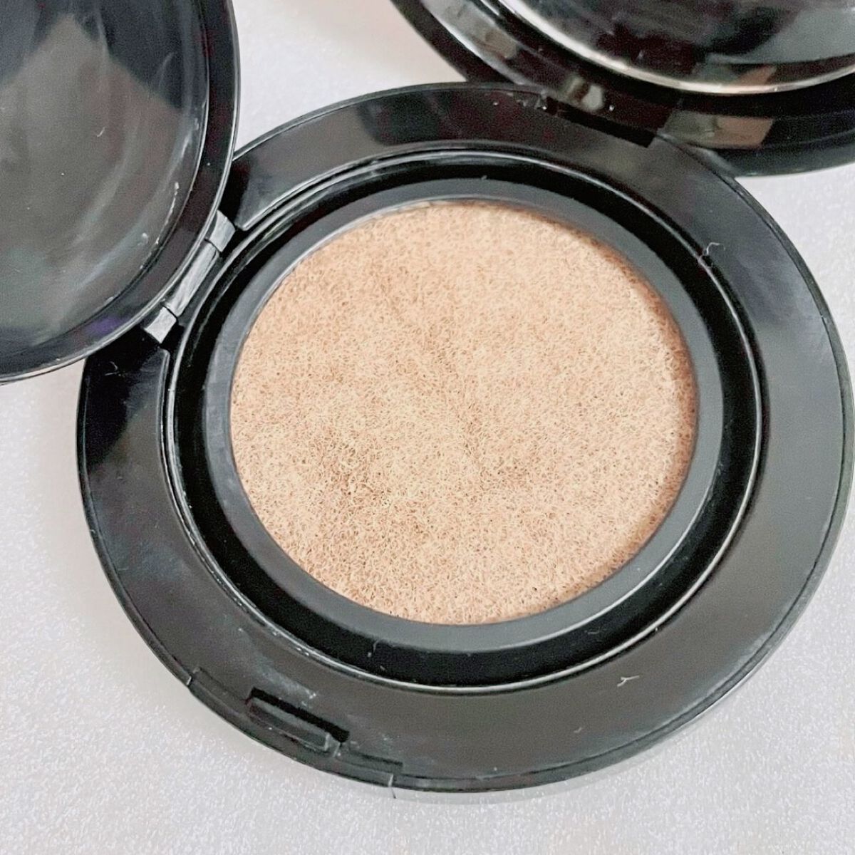 インテンシブ スキン セラム クッション ファンデーション/BOBBI BROWN/クッションファンデーションを使ったクチコミ(2枚目)