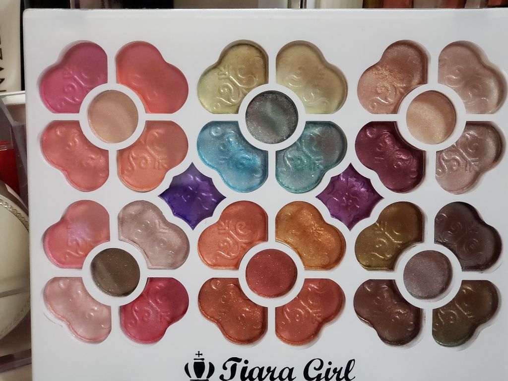 アイカラーパレット/ティアラガール/アイシャドウパレットを使ったクチコミ（1枚目）