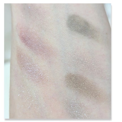 レブロン ダズル アイシャドウ クアッド/REVLON/アイシャドウパレットを使ったクチコミ(3枚目)