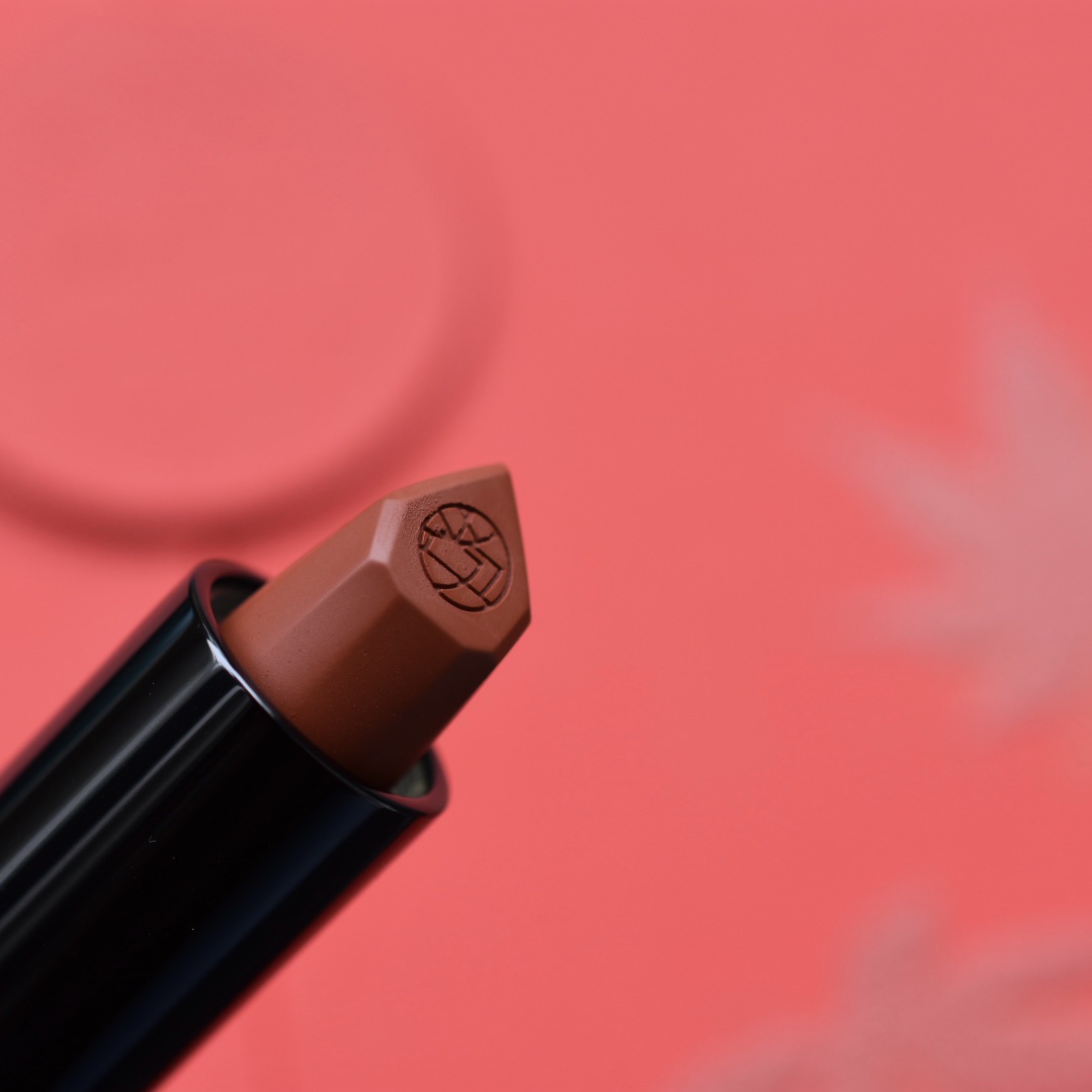 キヌ ルージュ マット/shu uemura/口紅を使ったクチコミ（2枚目）