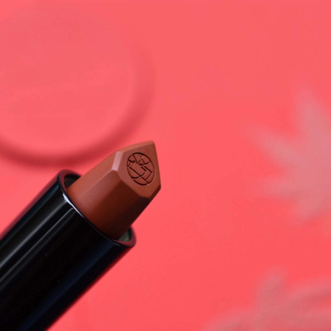 キヌ ルージュ マット/shu uemura/口紅を使ったクチコミ(2枚目)