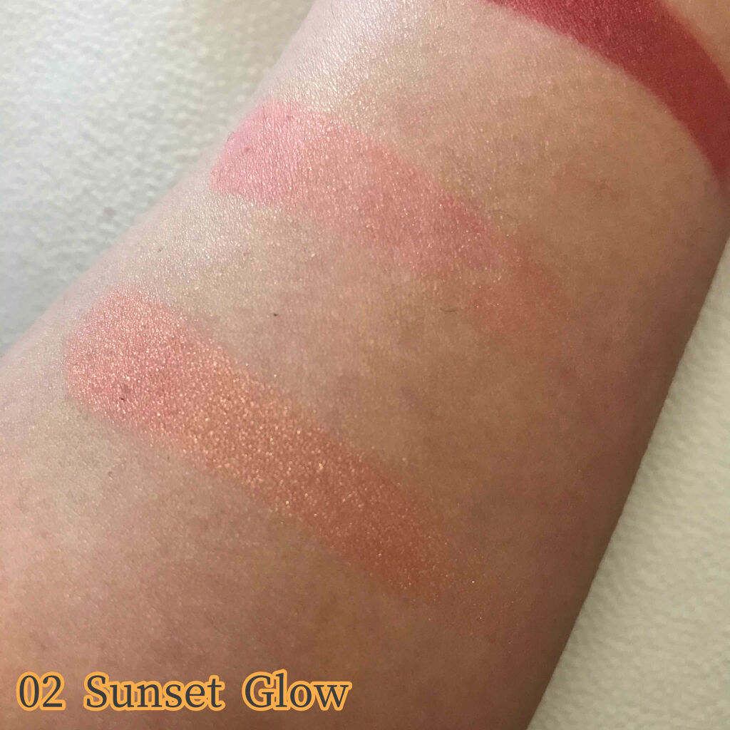 カラーリンググレイズ 02 Sunset Glow/LUNASOL/パウダーチークを使ったクチコミ（3枚目）