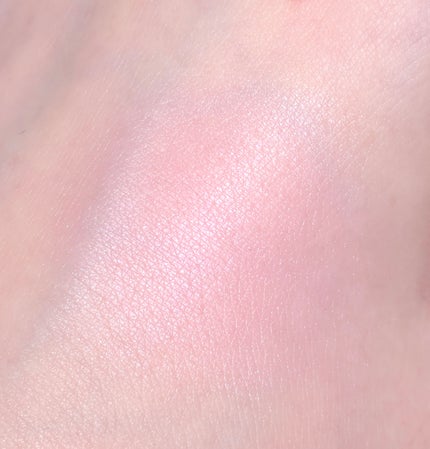 M・A・C グロー プレイ ブラッシュのクチコミ「MACのリニューアルしたおもちチークを頂いたんだけど透明感欲しいならトータリーシンクト一択かも.....」(2枚目)