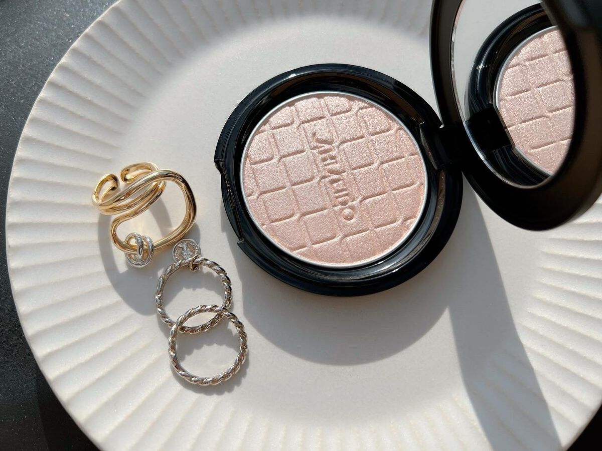 オーラデュウ プリズム イルミネーター/SHISEIDOザ・メーキャップ/プレストパウダーを使ったクチコミ(2枚目)