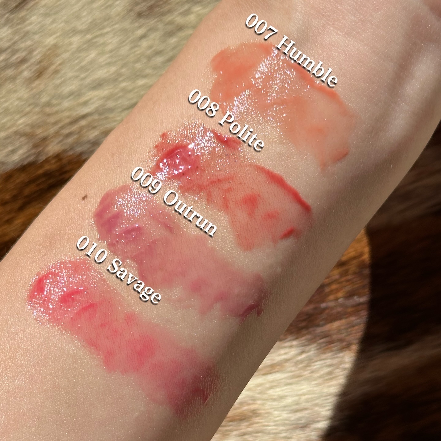 ボリューマイジングフォンデュリップ/Coralhaze/口紅を使ったクチコミ（2枚目）