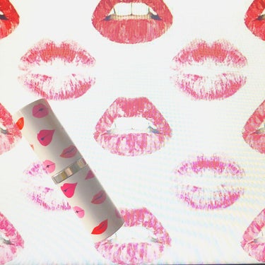 ♡商品名
CLINIQUE クリニークポップ 13 ラブポップ

♡価格
クリニークのキャンペーンが店頭で開催されていて、こんな可愛いデザインの口紅を無料でいただけました◎

♡感想
元々唇の赤みが強い