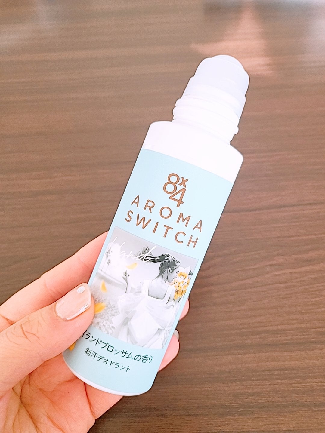 8x4 アロマスイッチ ロールオン アイランドブロッサムの香り/8x4/デオドラント・制汗剤を使ったクチコミ(3枚目)
