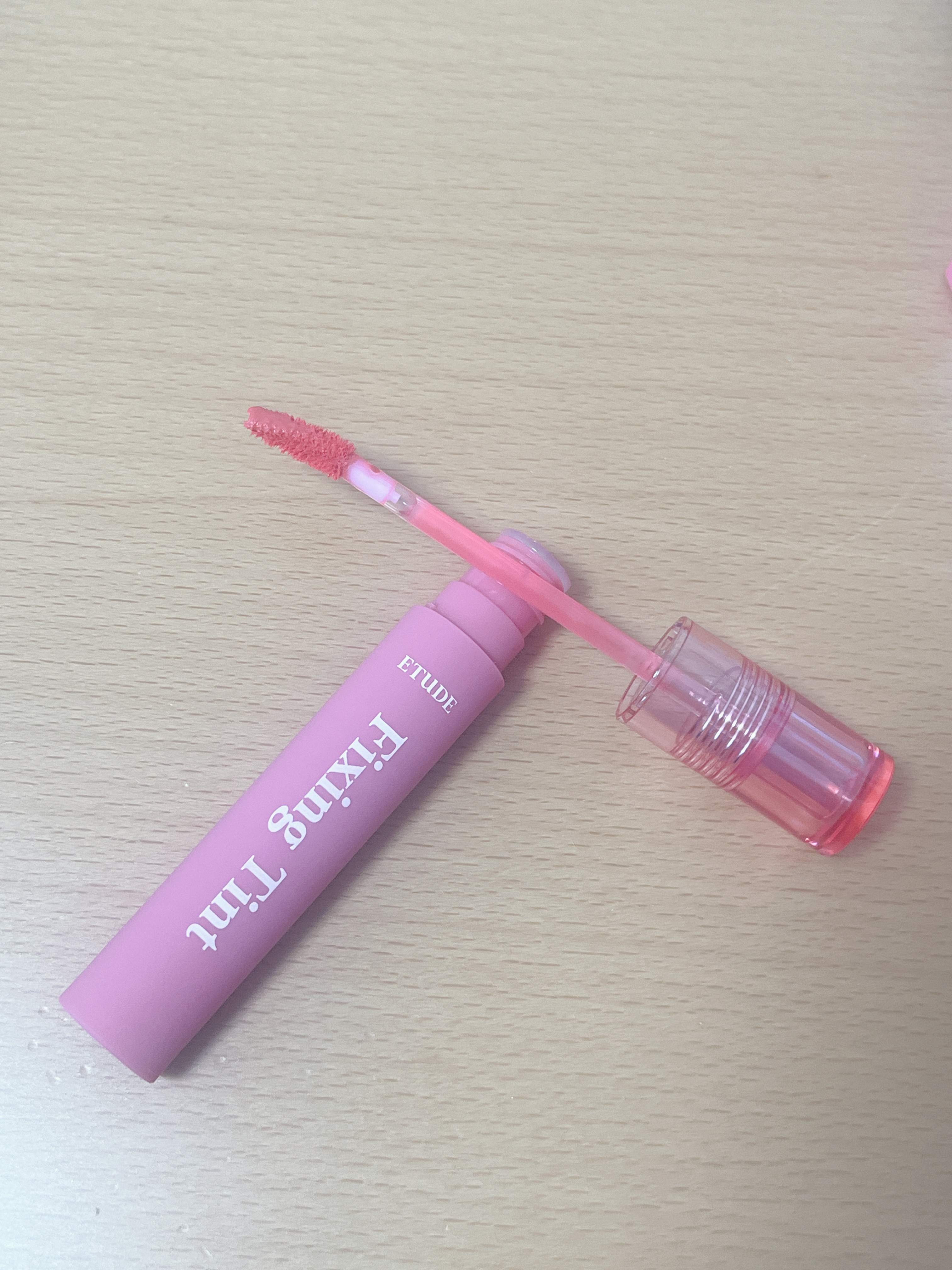 フィクシングティント スモーキーチェリー/ETUDE/リップティントを使ったクチコミ（2枚目）