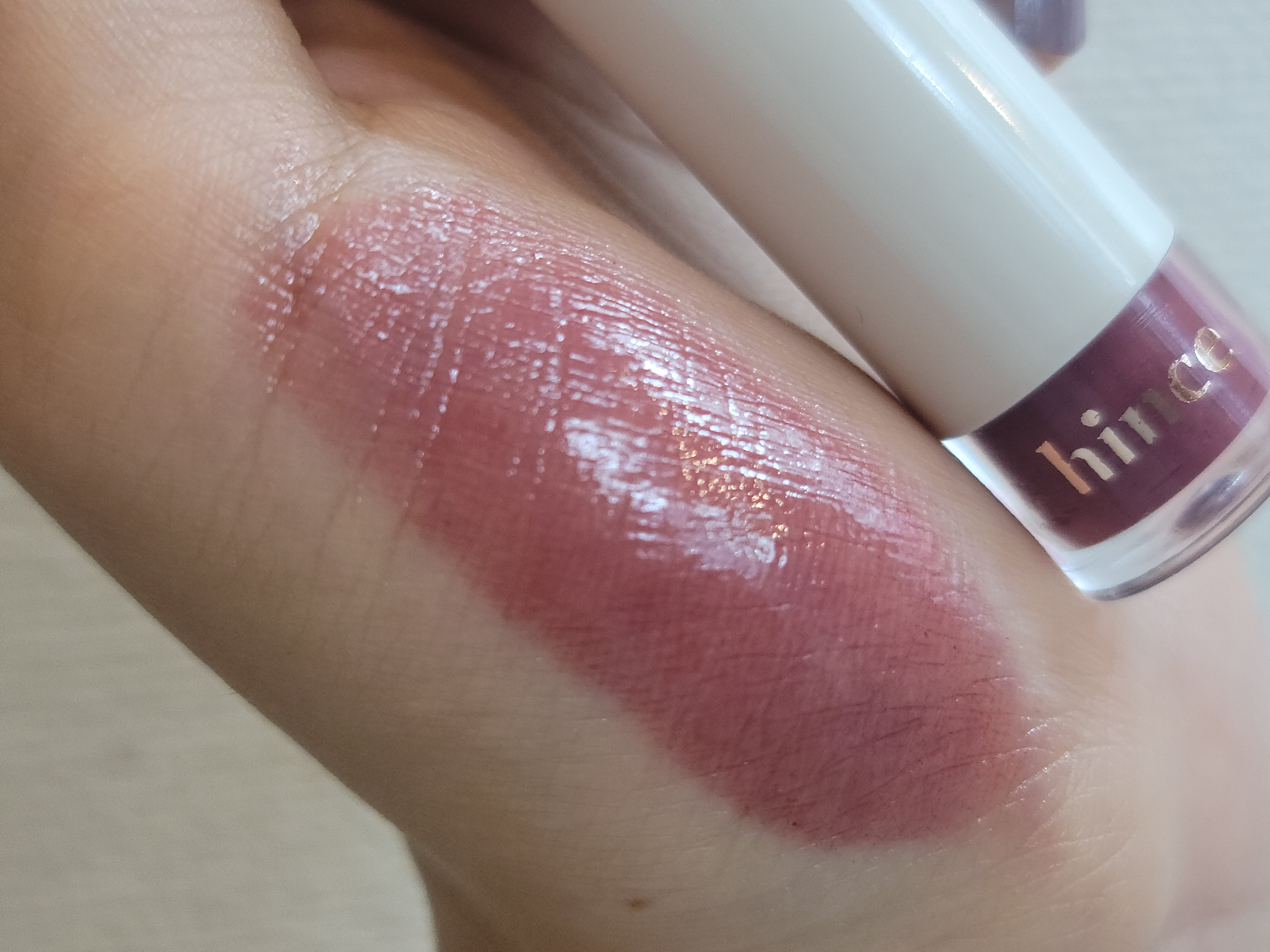 ムードインハンサーウォーターリキッドグロウ/hince/口紅を使ったクチコミ（3枚目）