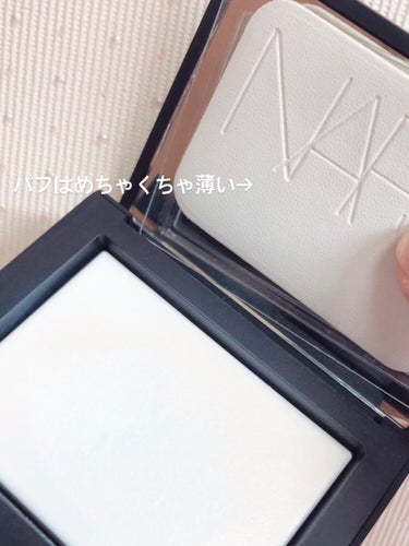 ライトリフレクティングセッティングパウダー　プレスト　N/NARS/プレストパウダーを使ったクチコミ（2枚目）