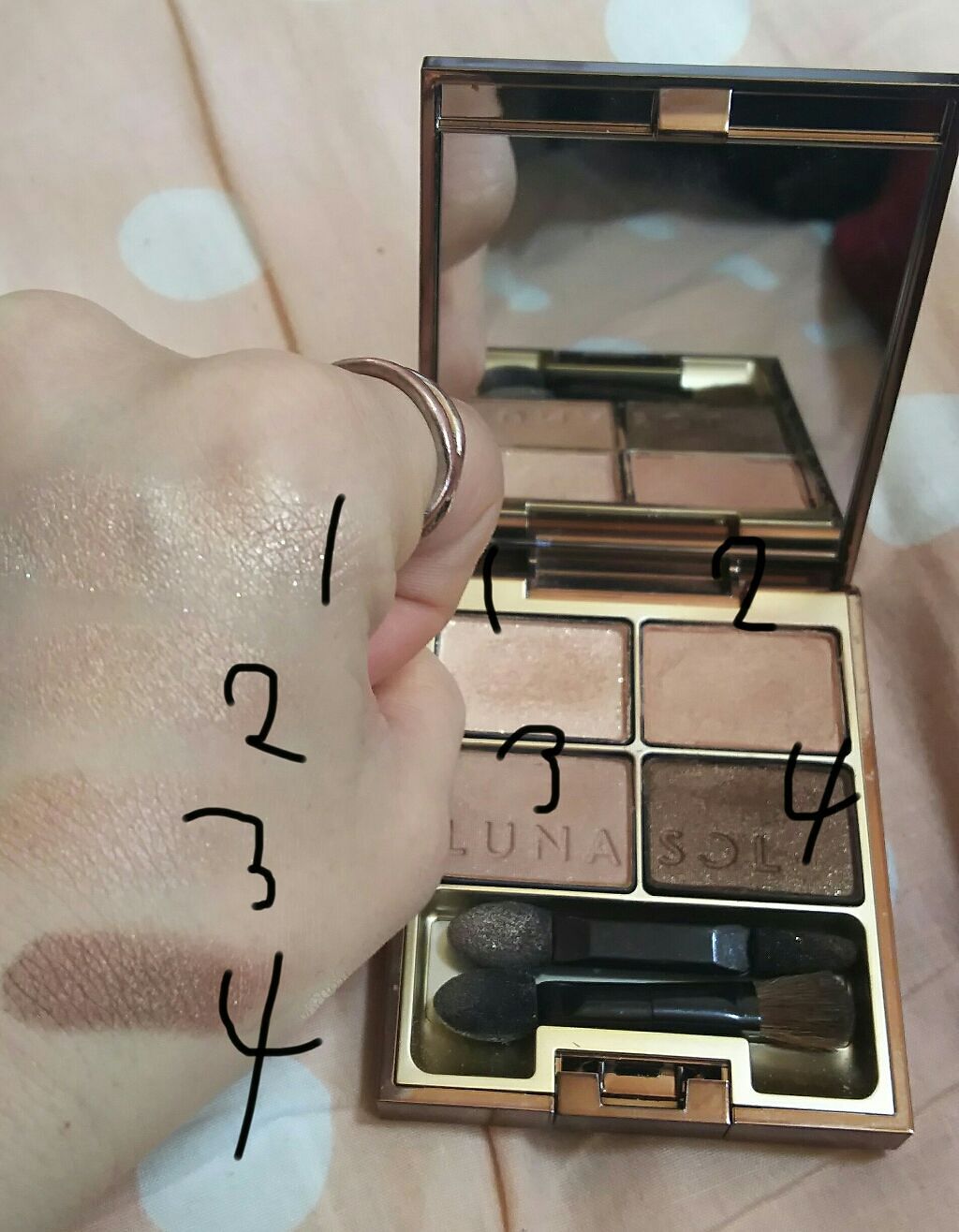 スキンモデリングアイズ/LUNASOL/アイシャドウパレットを使ったクチコミ(2枚目)