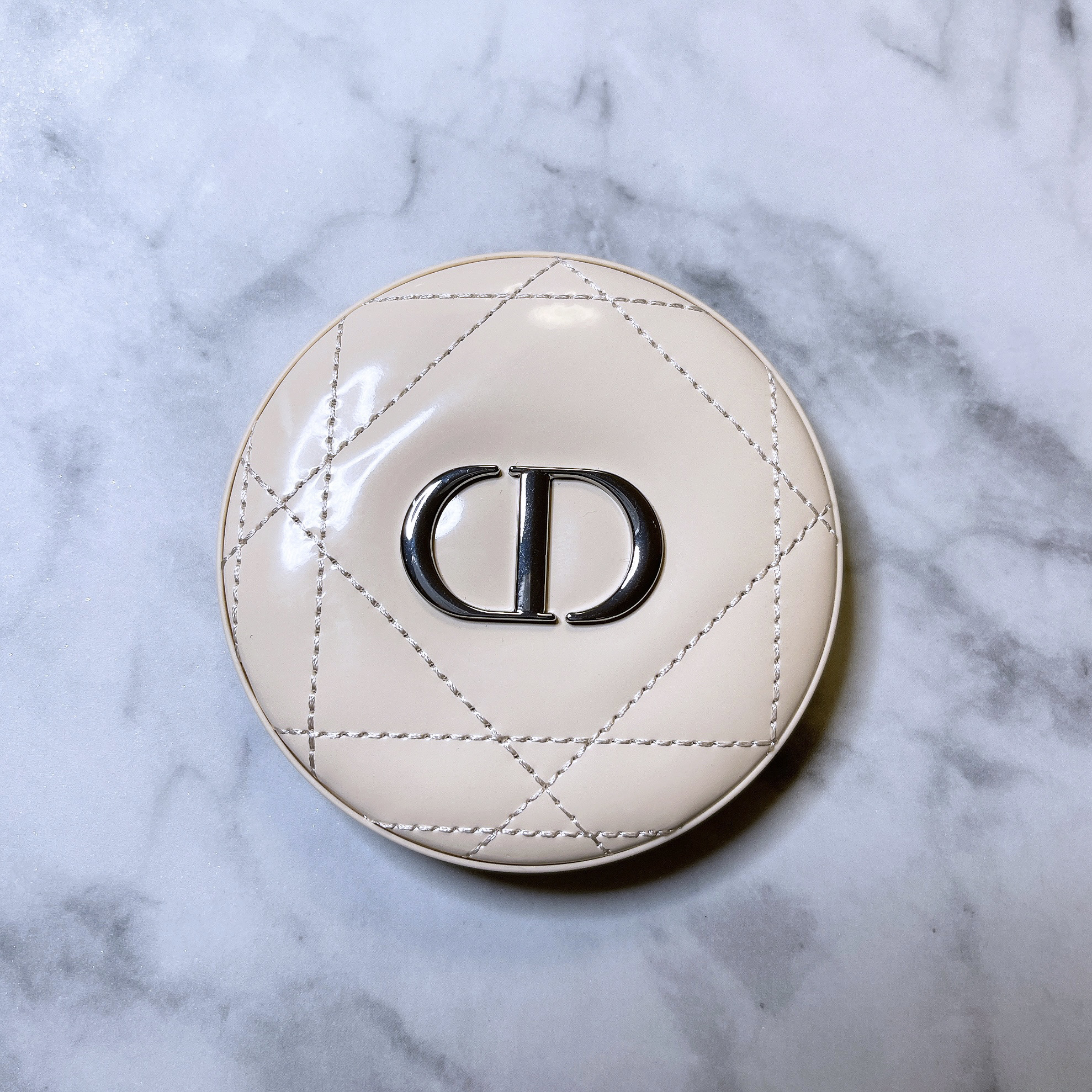 ディオールスキン フォーエヴァー クチュール ルミナイザー/Dior/プレストパウダーを使ったクチコミ（2枚目）