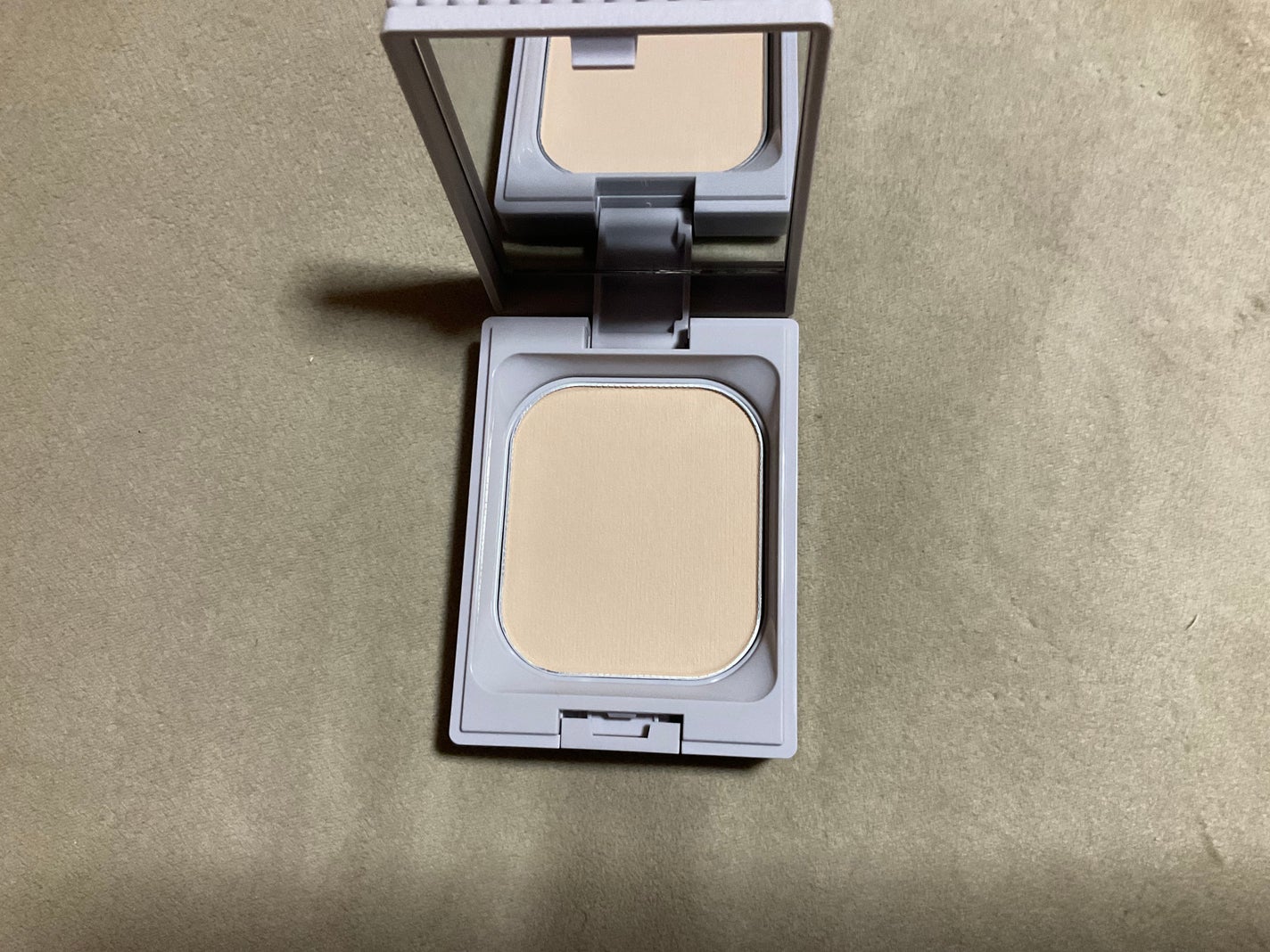 アルビオン スタジオ  ビューティアス ファンデーション/ALBION/パウダーファンデーションを使ったクチコミ(2枚目)