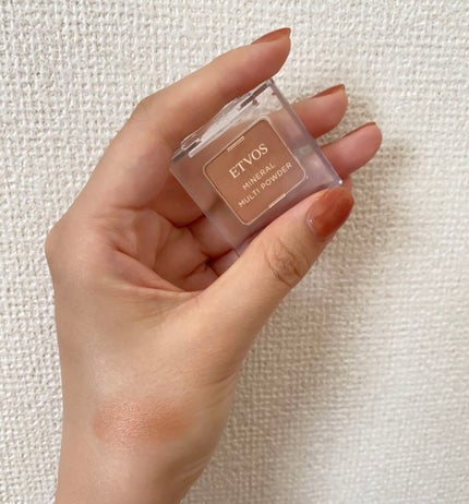 ミネラルマルチパウダー/エトヴォス/単色アイシャドウを使ったクチコミ(4枚目)