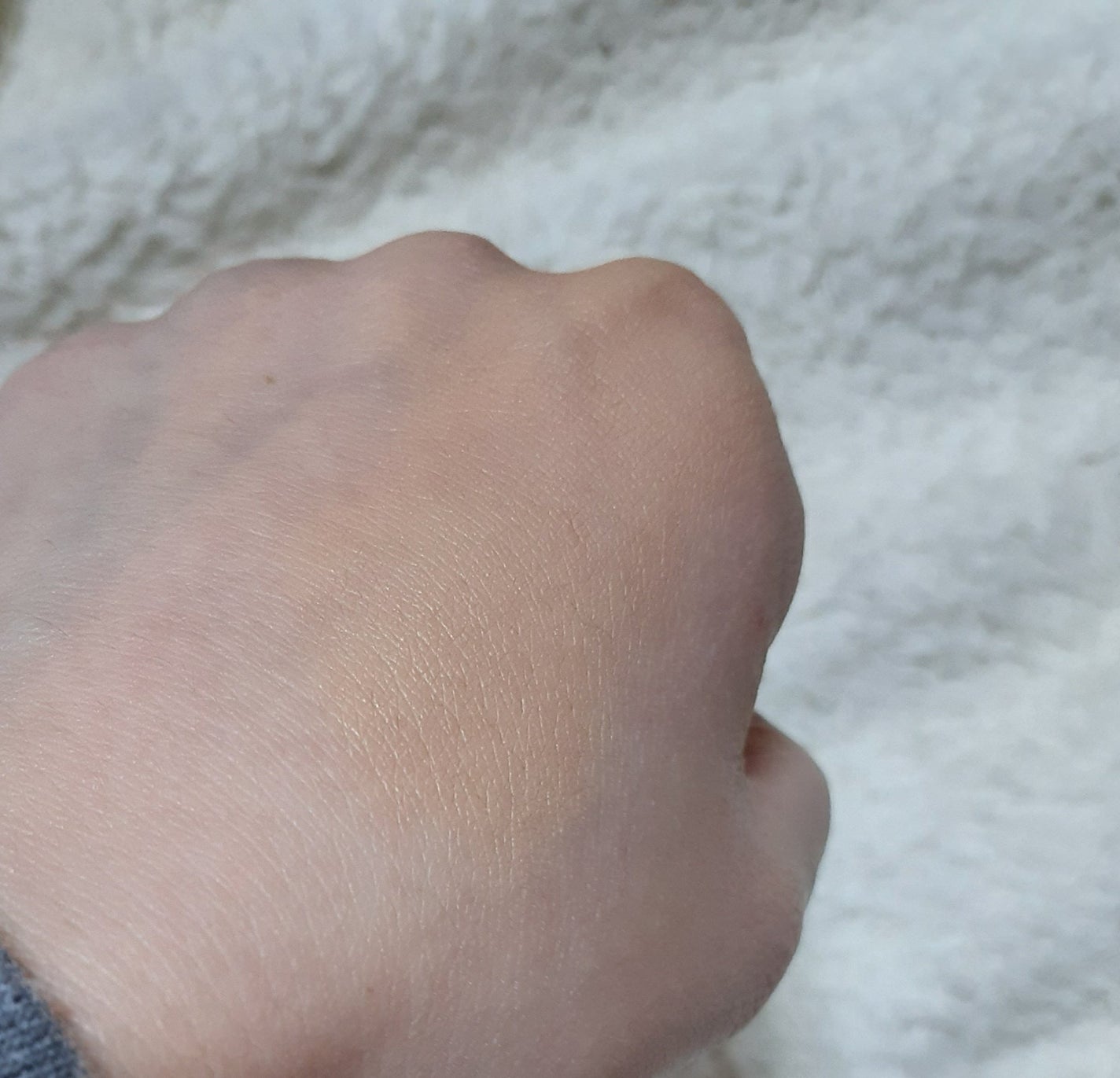 クラリティフロウリクイド/LUNASOL/リキッドファンデーションを使ったクチコミ(3枚目)