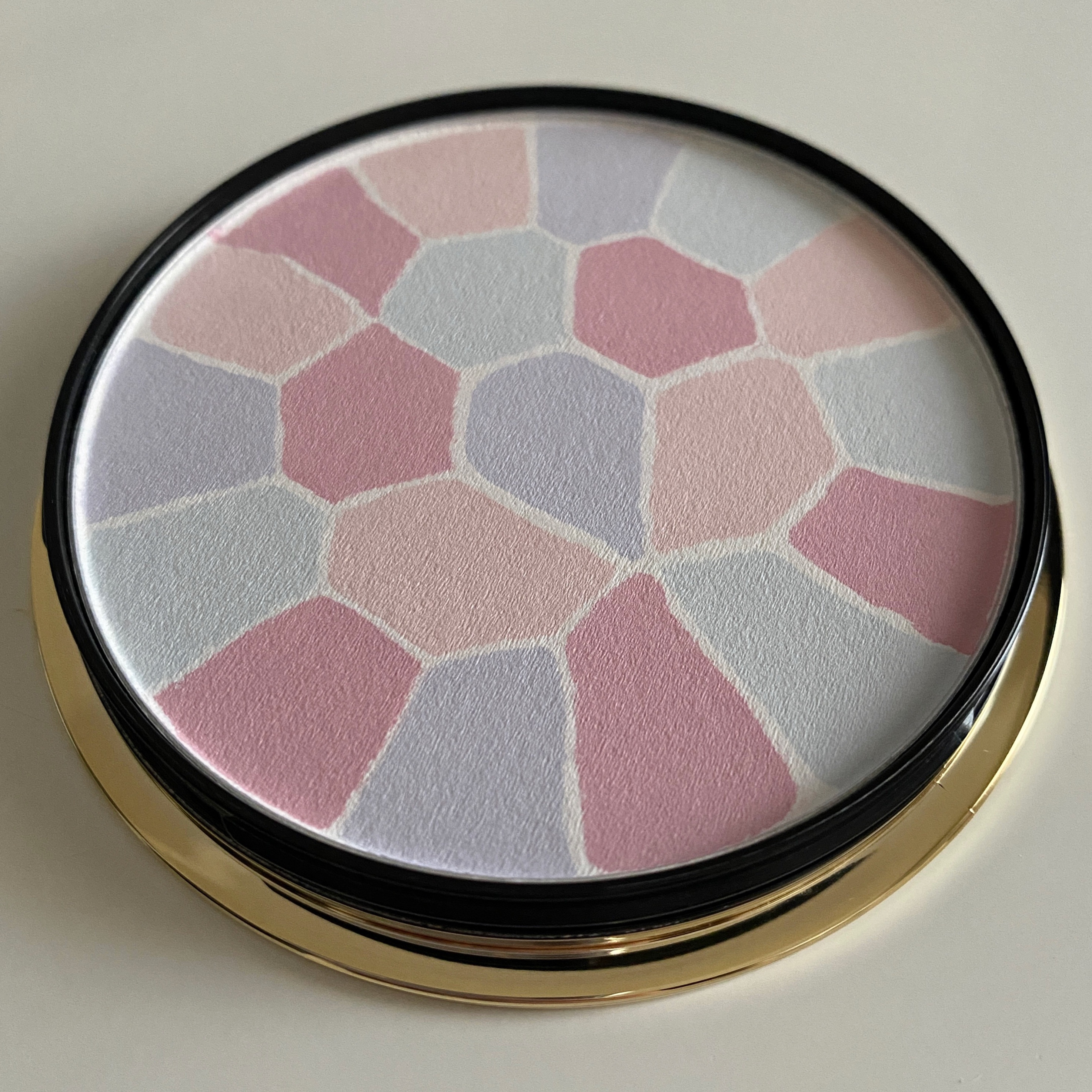 エレガンス ラ プードル オートニュアンス リクスィーズ/Elégance/プレストパウダーを使ったクチコミ（2枚目）