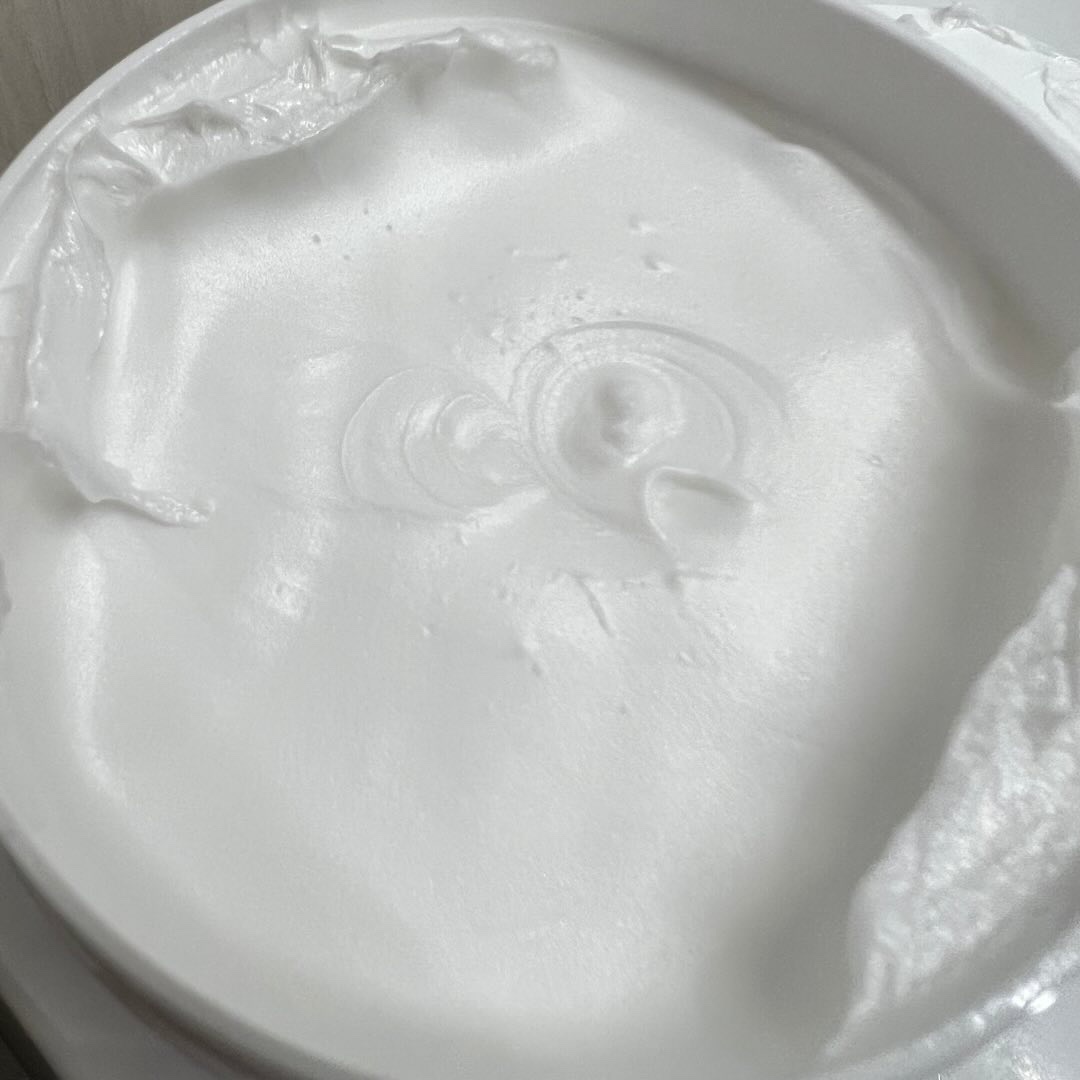 ダヴ クリームボディウォッシュ コンフォートモイスチャー/ダヴ/ボディソープを使ったクチコミ（3枚目）