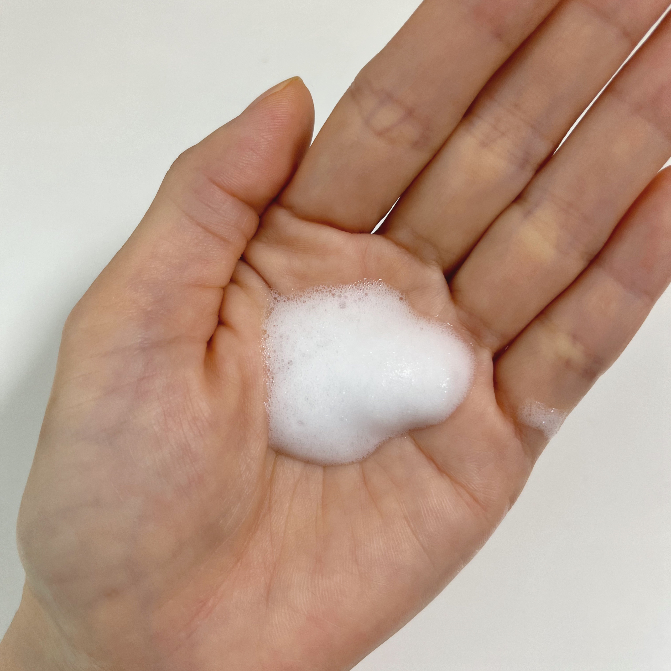 スムース泡シャンプー〈ホワイトティーの香り〉/SGNI/市販シャンプーを使ったクチコミ（3枚目）