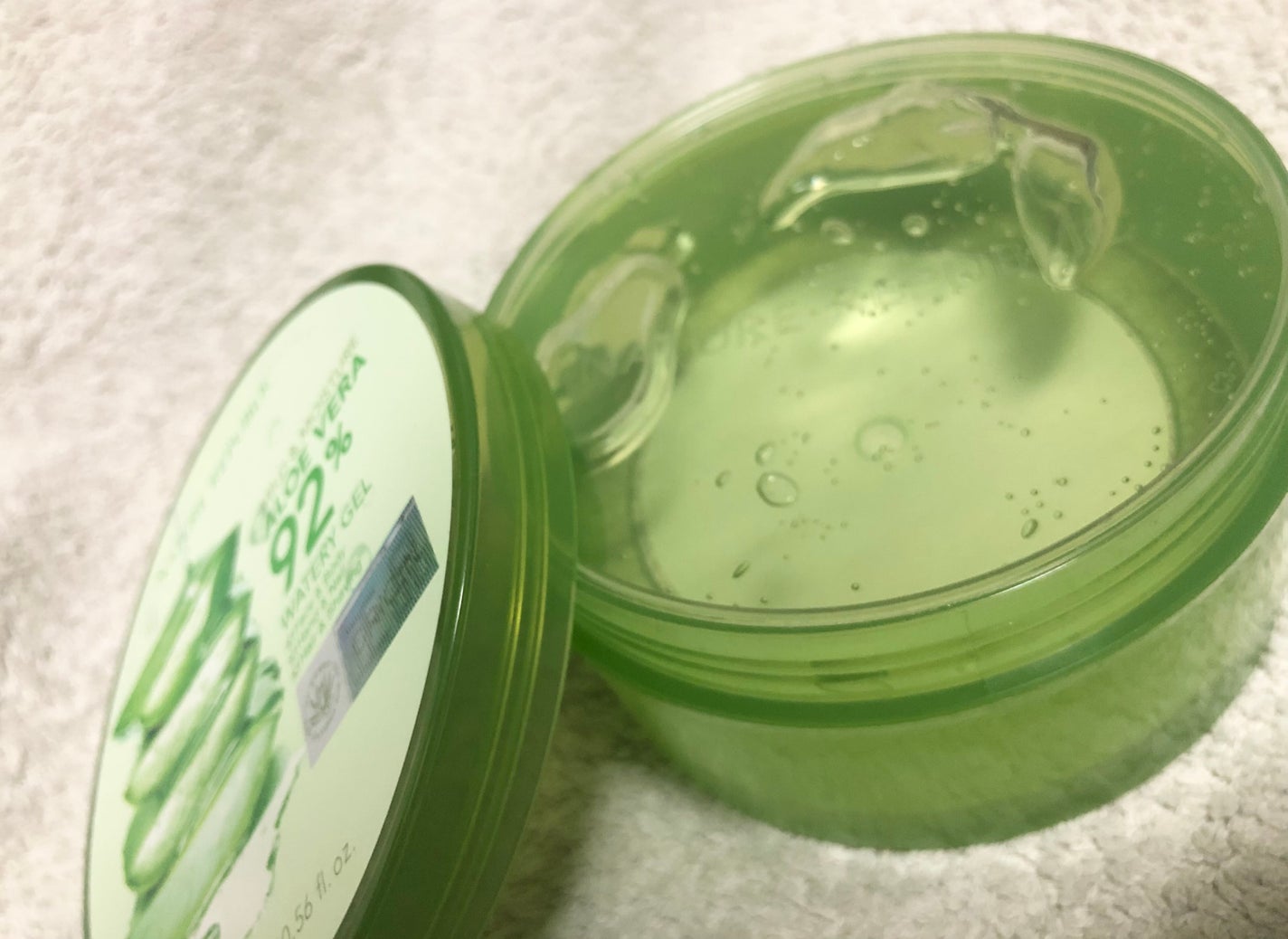 マイルド&モイスチャーアロエジェル/ネイチャーリパブリック/ボディローションを使ったクチコミ(6枚目)