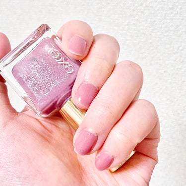 
☑︎excel / ネイルポリッシュ N
・NL44　やさしい想い出

久し振りにネイルポリッシュ買った💅

めちゃめちゃ可愛いラベンダー💜
ゴールドと青ラメがチラチラ可愛い…

シアーな発色で正に春