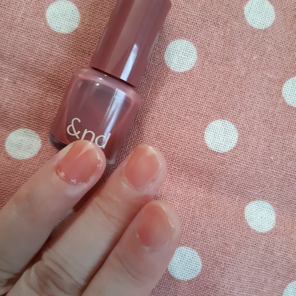 アンドバイロムアンド　グラッシードロップネイル/&nd by rom&nd/マニキュアを使ったクチコミ（3枚目）
