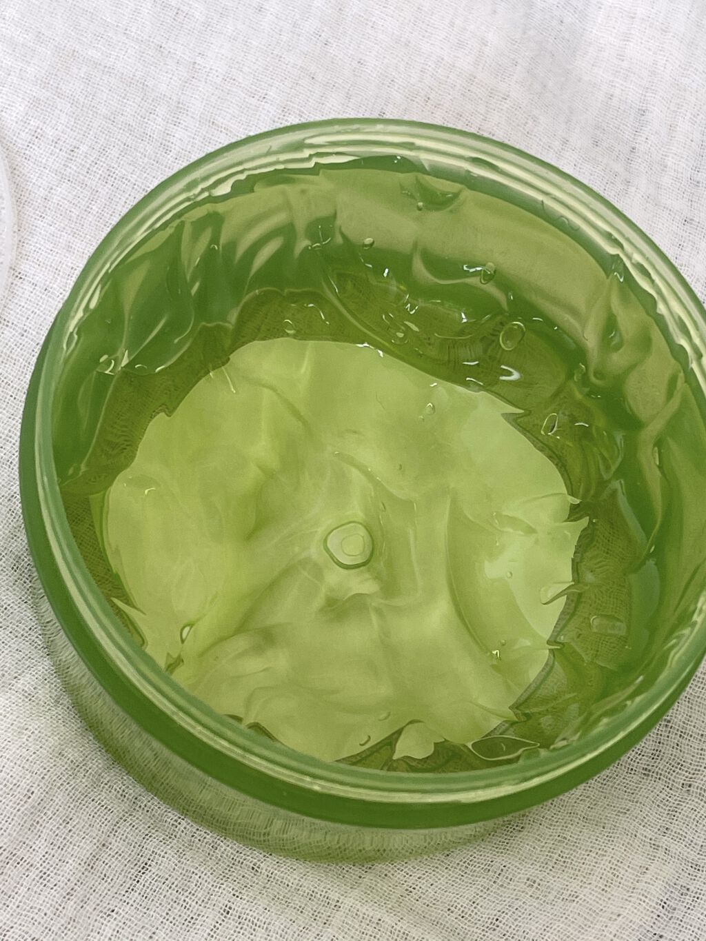 マイルド＆モイスチャーアロエジェル/ネイチャーリパブリック/ボディローションを使ったクチコミ（3枚目）