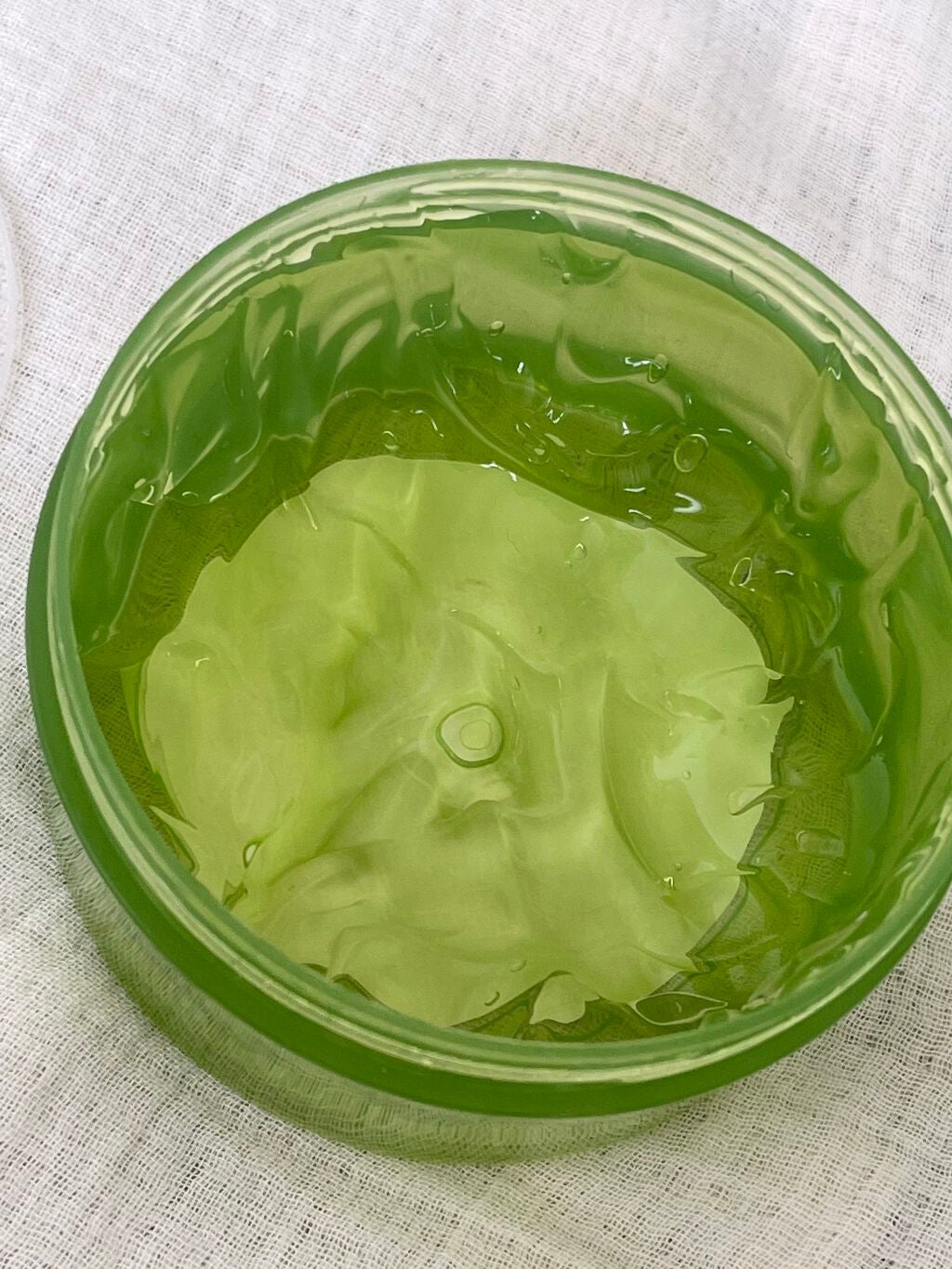 マイルド&モイスチャーアロエジェル/ネイチャーリパブリック/ボディローションを使ったクチコミ(3枚目)