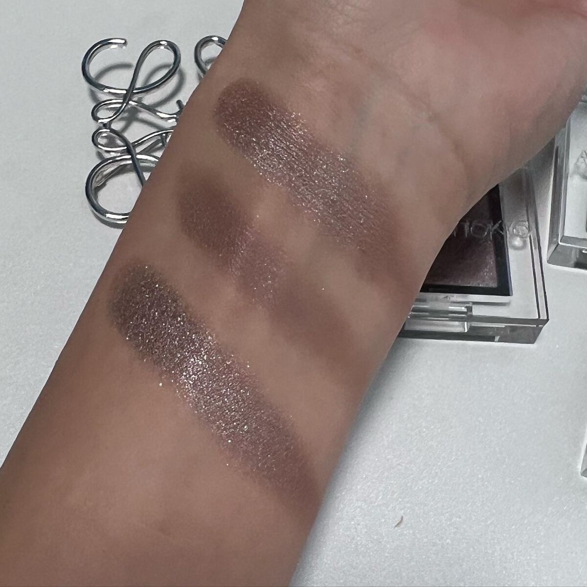 アディクション ザ アイシャドウ スパークル/ADDICTION/単色アイシャドウを使ったクチコミ(4枚目)