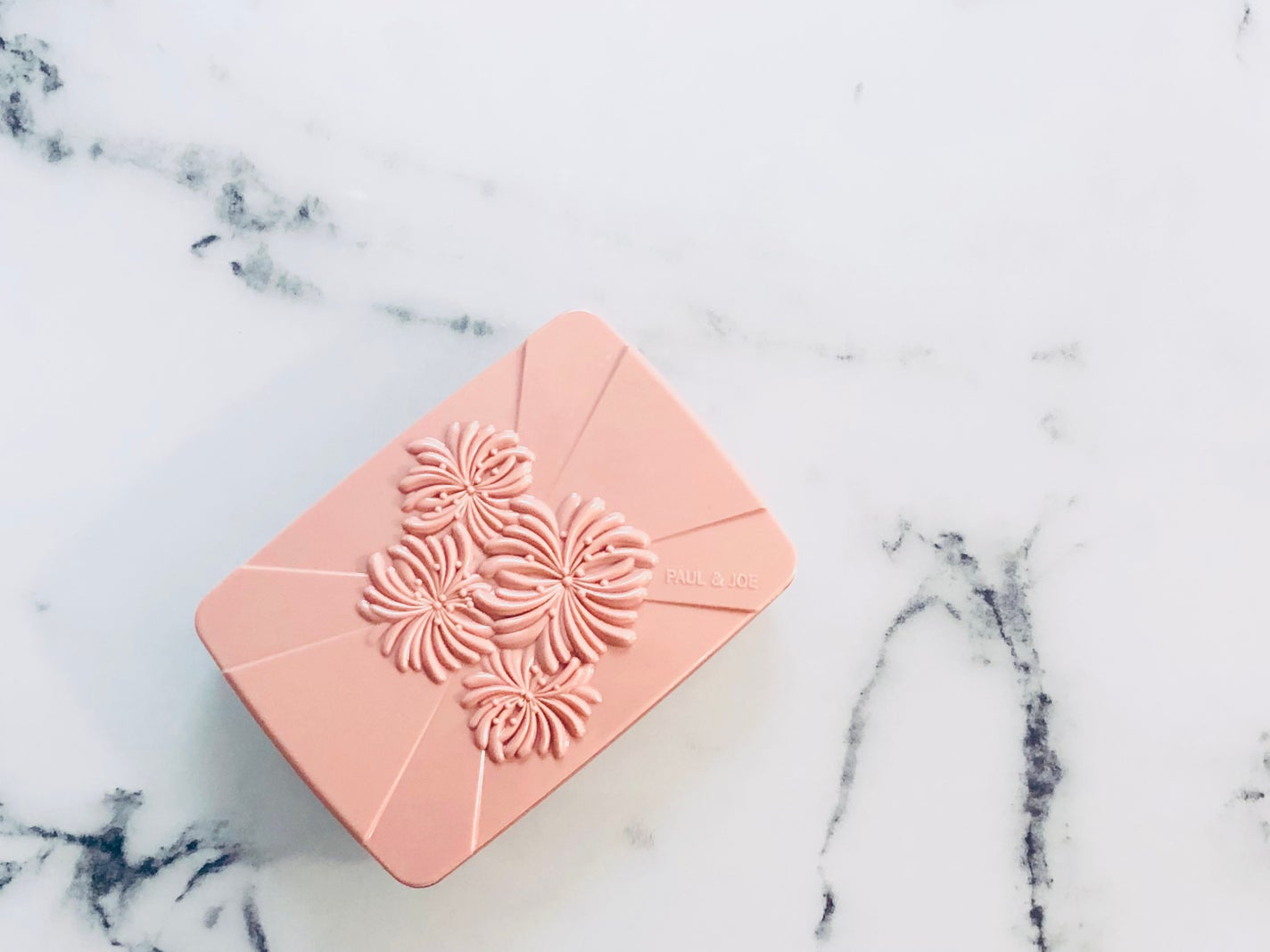 ヴェール ファンデーション N/PAUL & JOE BEAUTE/パウダーファンデーションを使ったクチコミ(2枚目)