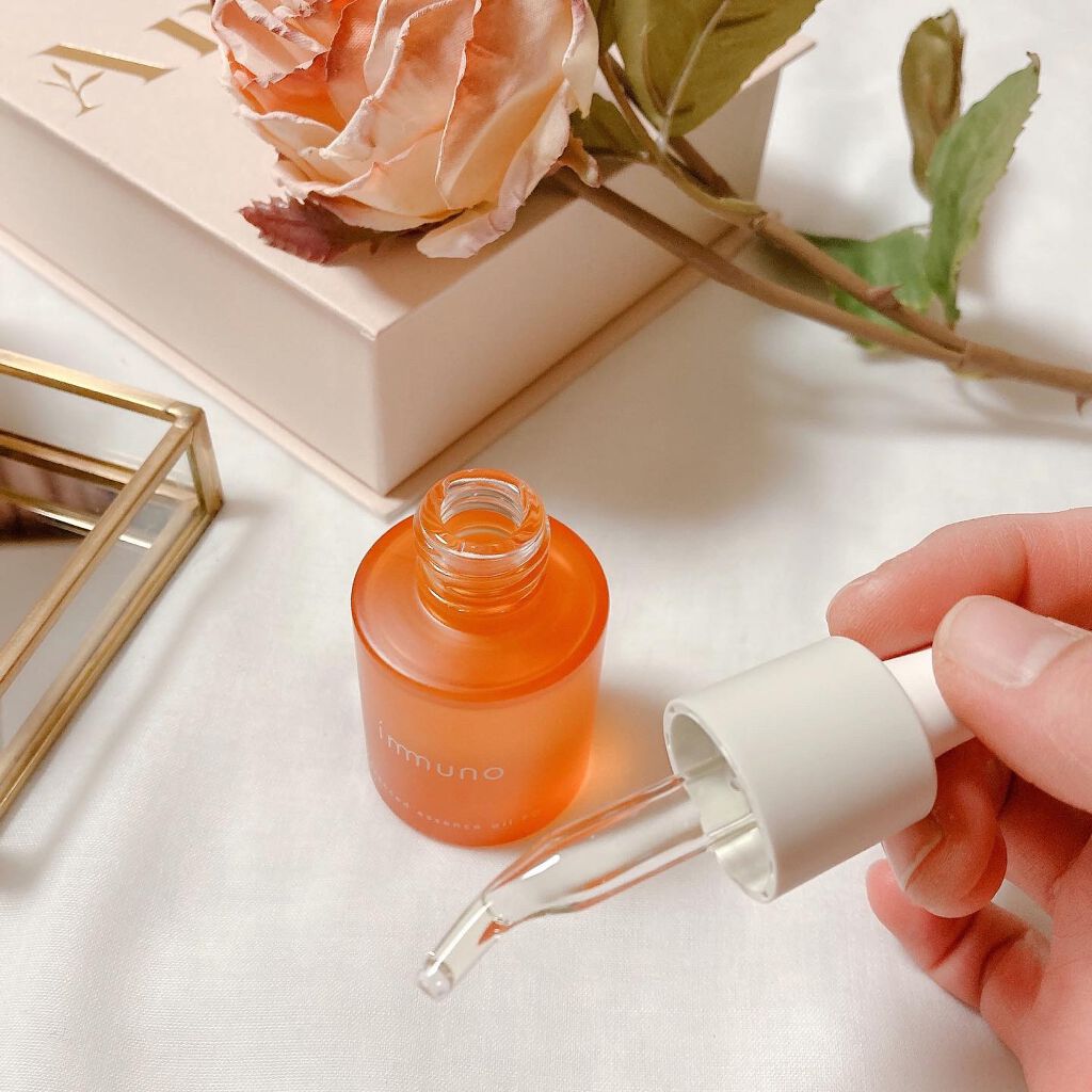 Rie_beauty on LIPS 「みかんの皮みたいな毛穴。至近距離だとお肌に自信がない。というこ..」(2枚目)