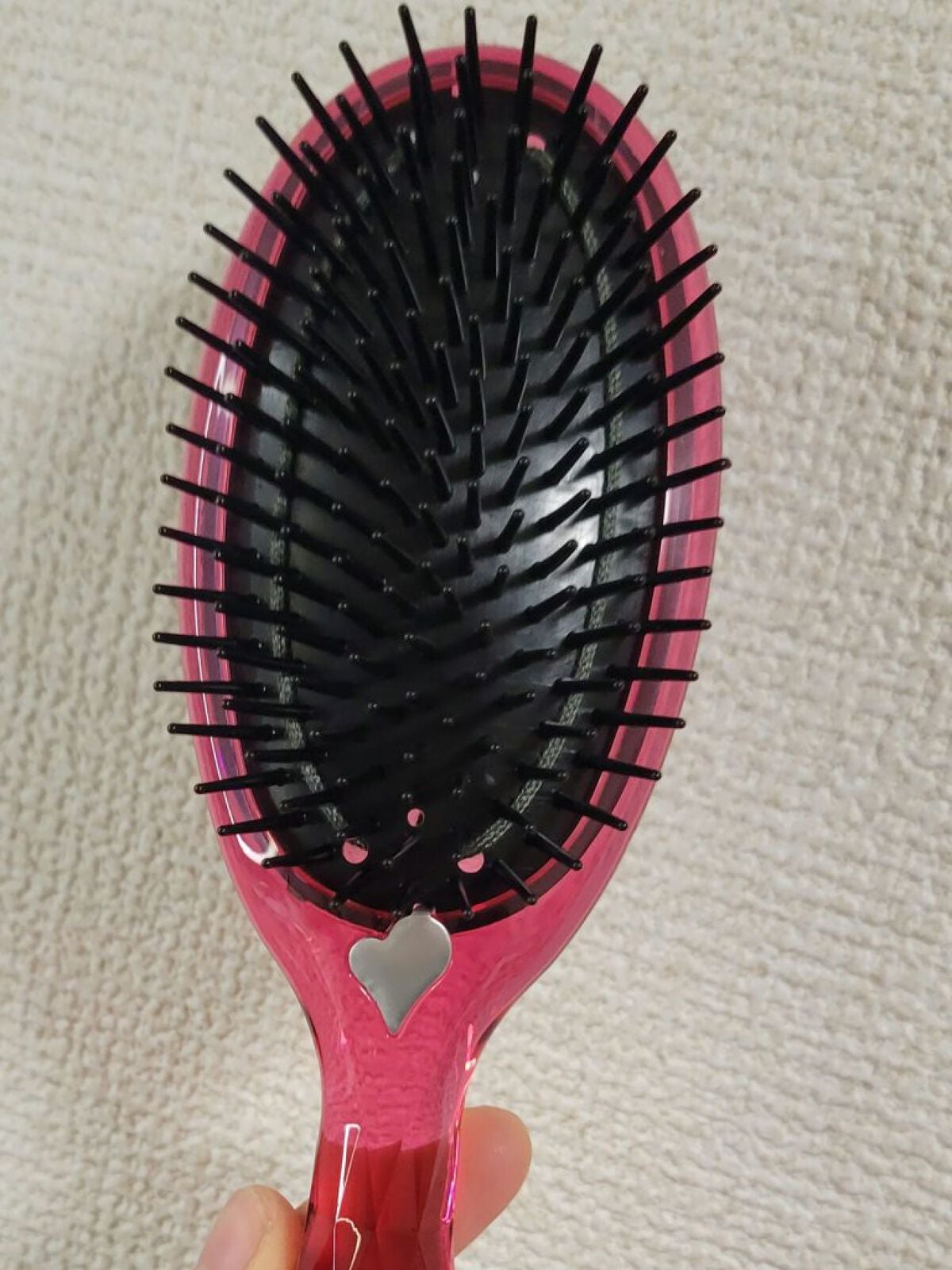 静電防止やわらかブラシL(ルビーピンク)/貝印/ヘアブラシを使ったクチコミ(2枚目)