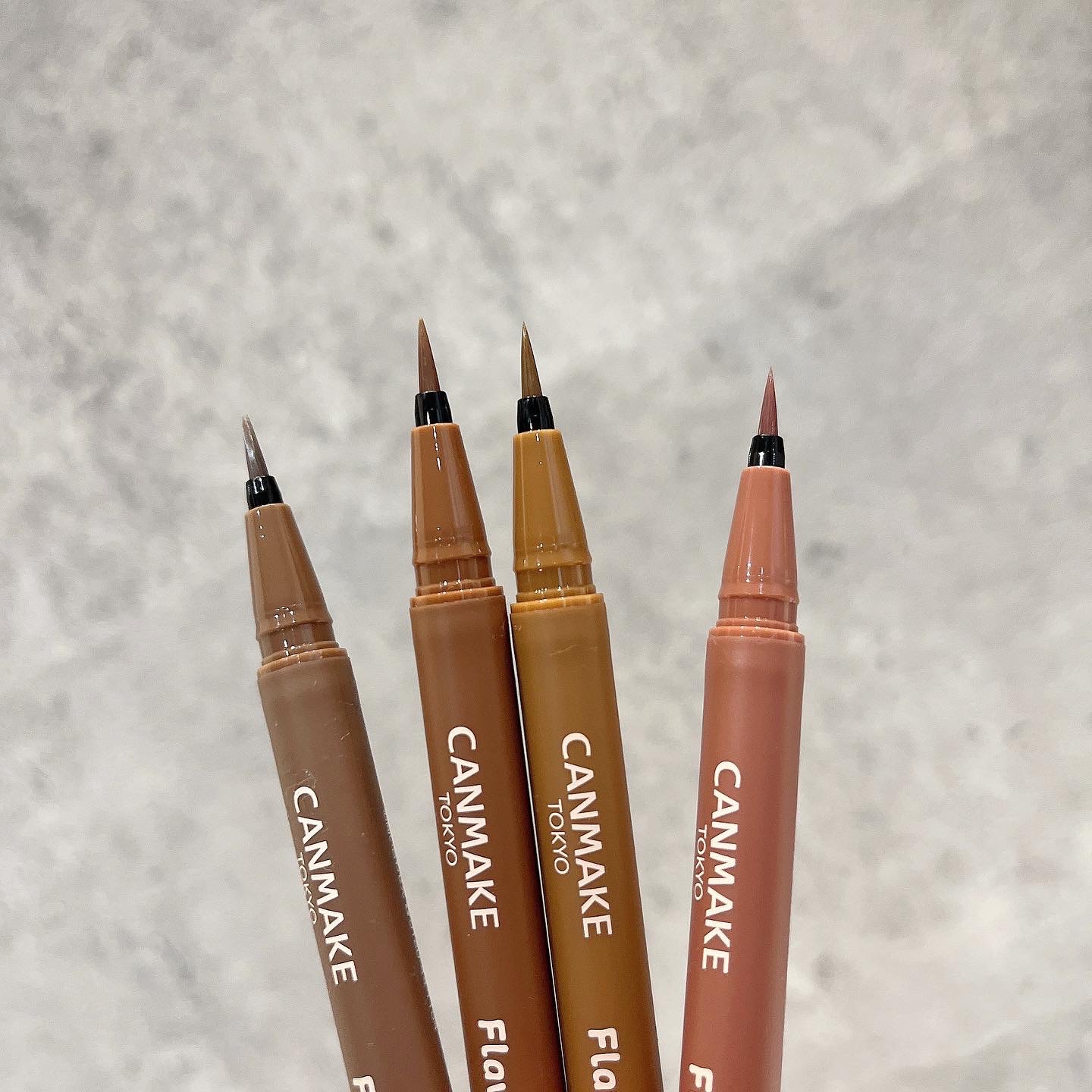 フローレスブロウリキッド/キャンメイク/リキッドアイブロウを使ったクチコミ（3枚目）