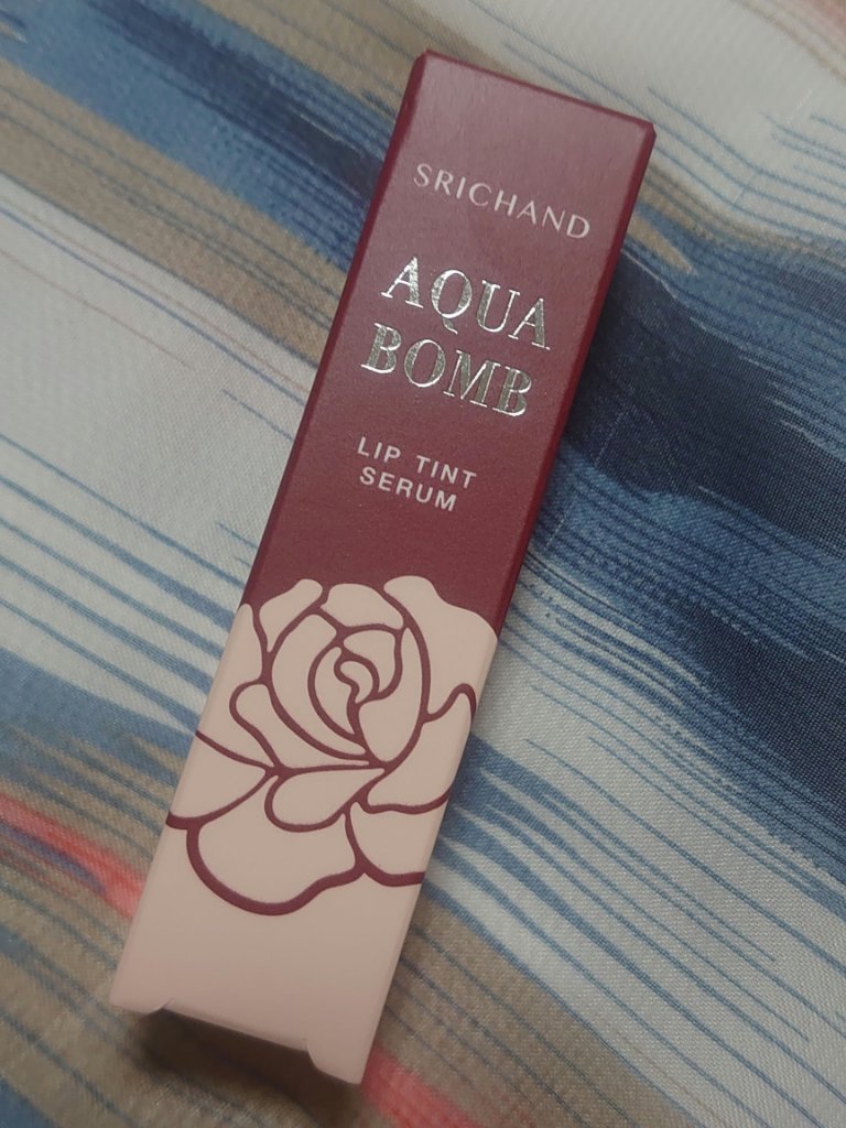 AQUABOMB LIP TINT SERUM/SRICHAND/口紅を使ったクチコミ（1枚目）