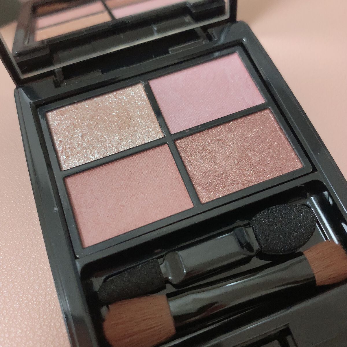 ミネラルクラッシィシャドー/エトヴォス/アイシャドウパレットを使ったクチコミ(2枚目)