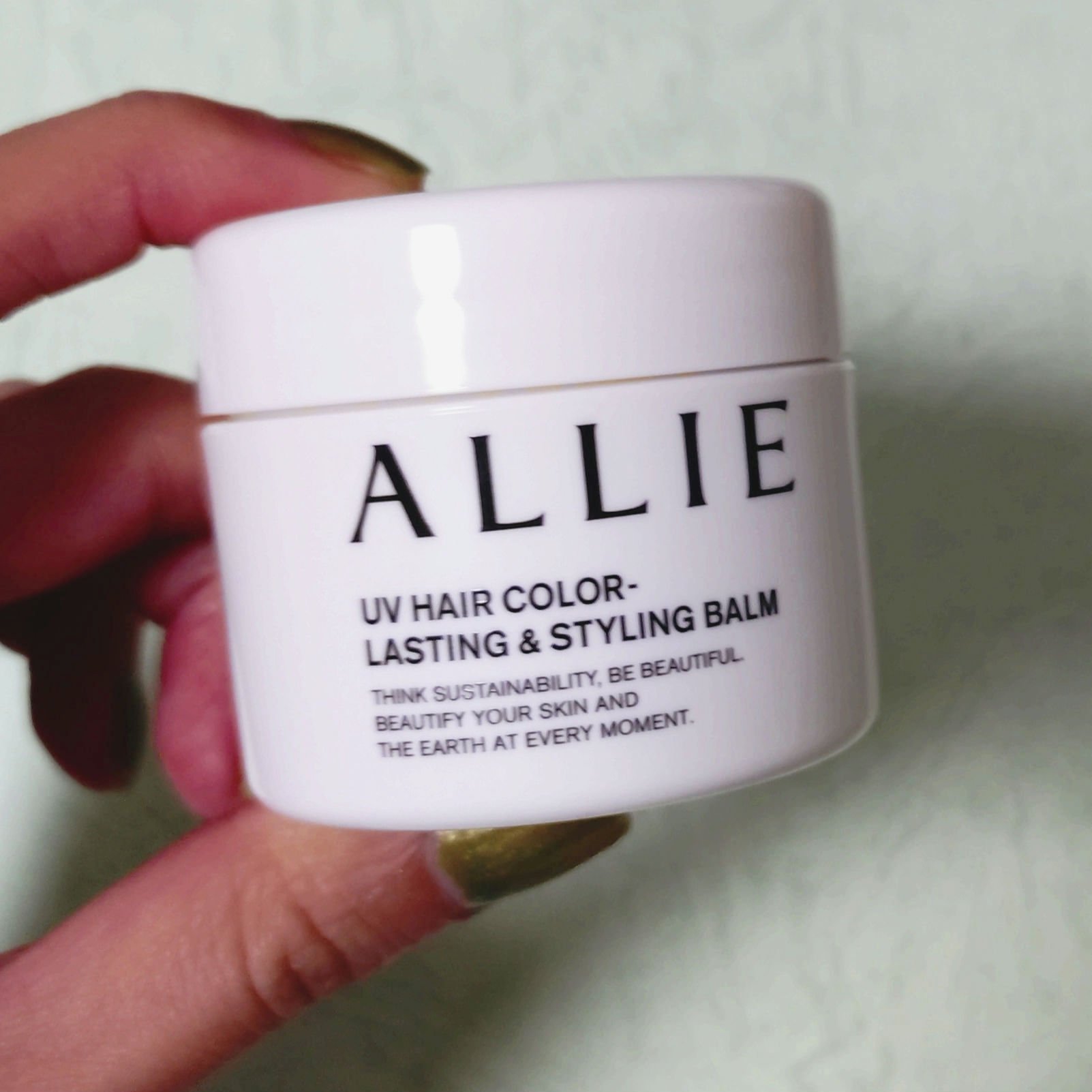 アリィー クロノビューティ UV ヘアカラーラスティング＆スタイリング バーム/アリィー/ヘアバームを使ったクチコミ（2枚目）